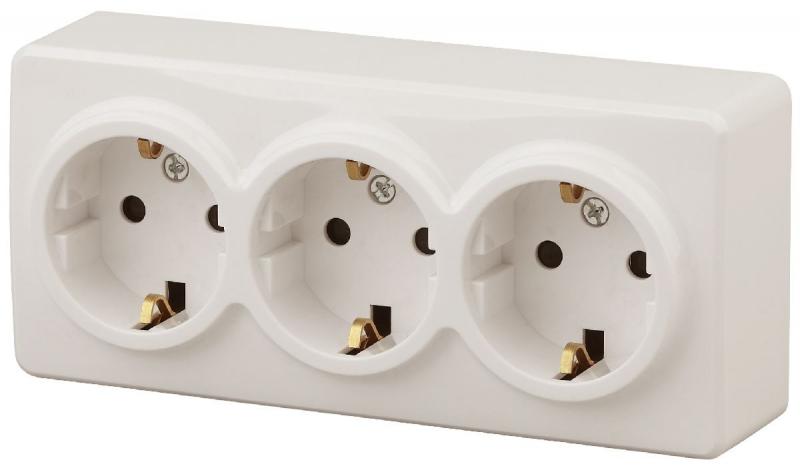 Розетка 2P+E Schuko со шторками Эра 11-2209-02 Б0020704